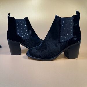 Black Muse & Cloud Ankle Boots